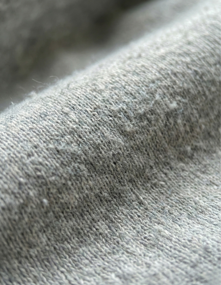 preTTy パーカー（プルオーバー）（5398-01）の生地感（生地感）｜素材:綿100%（裏パイル）｜8.8oz