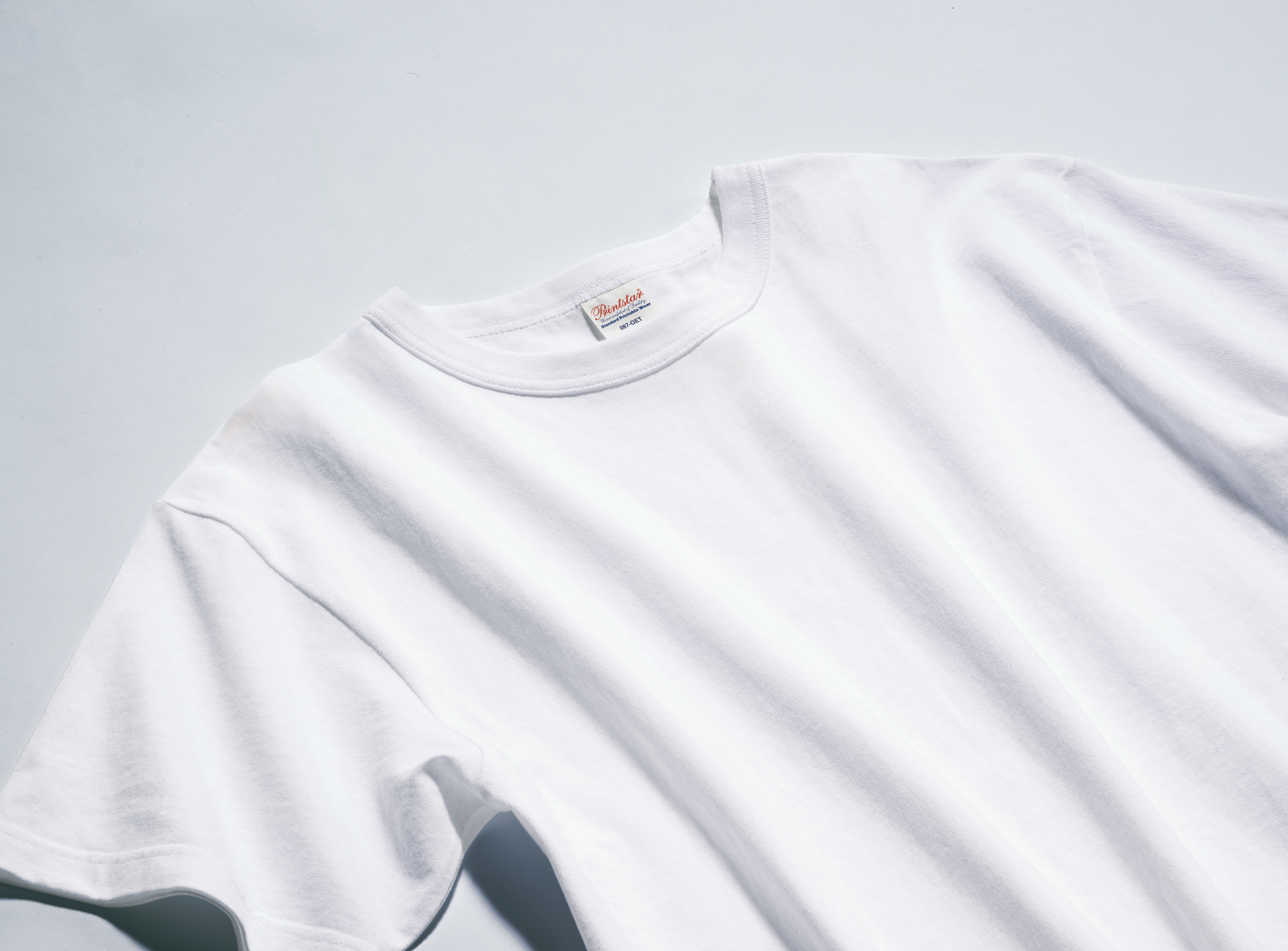 preTTy 00087-OET 5.9oz オープンエンドTシャツ（00087-OET）の生地感（生地感）｜素材:綿100%（オープンエンド糸）｜5.9oz（200g/㎡）